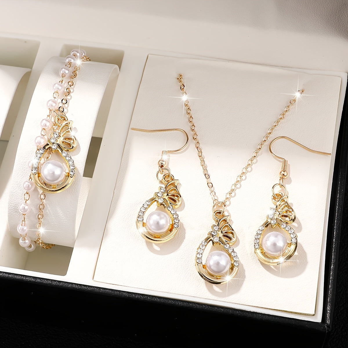 Golden Bow Pearl Jewelry Set
